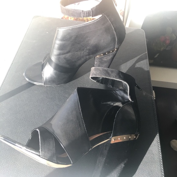 Black leather and suede booties - Picture 4 of 4